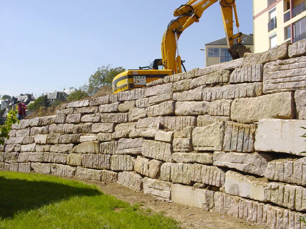 chantier terrassement enrochement